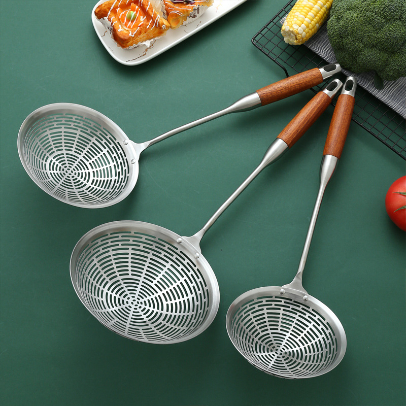 Nerūdijančio plieno kiaurasamtis, raudonmedžio ilga rankena, karšto puodo šaukštas, keptas kiaurasamtis, didelis kiaurasamtis, pipirų nusausinimas, didelis kiaurasamtis