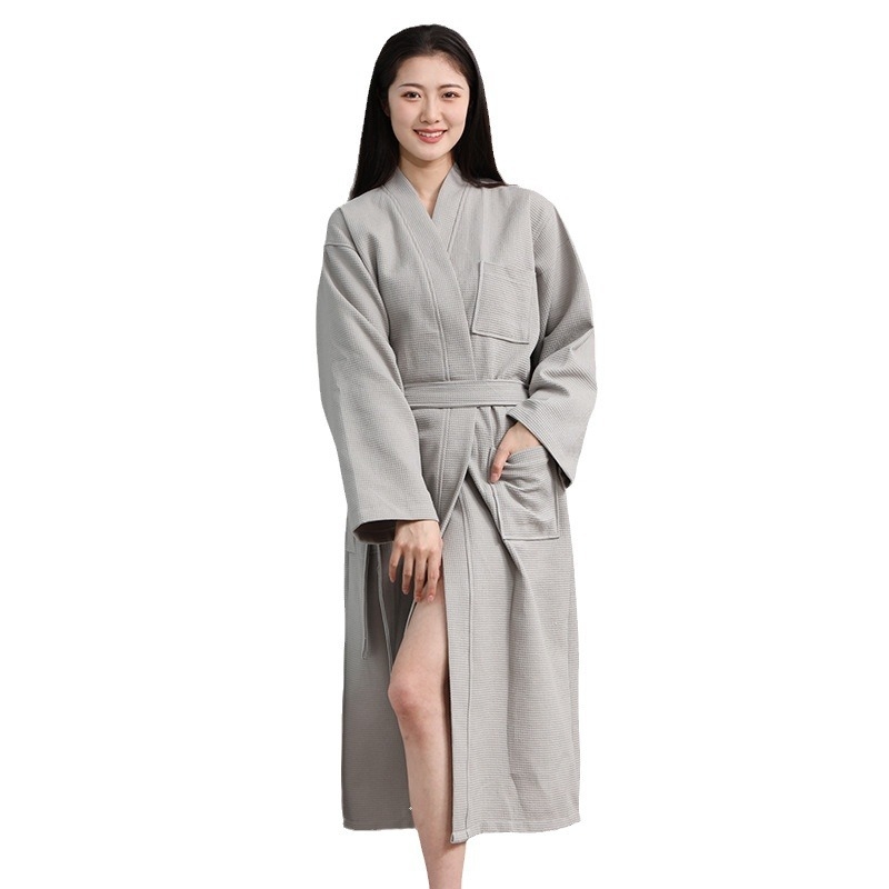 Grynos medvilnės viešbučio chalatas, didmeninė prekyba plonu vafliniu medvilniniu chalatu, grožio salono nakvynės ir pusryčių absorbuojantis greitai džiūstantis chalatas moterims