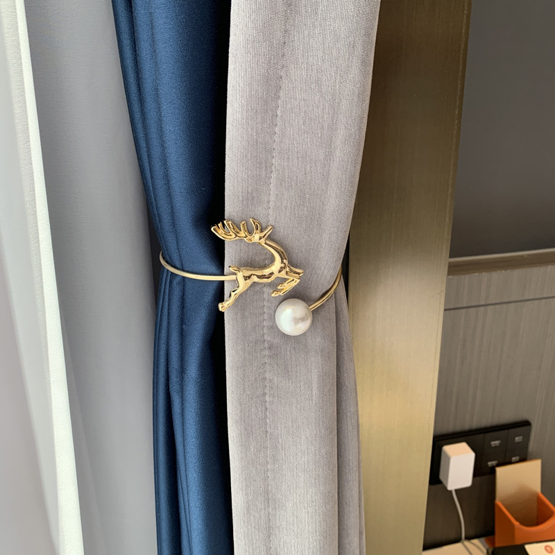 Tiesioginis gamyklinis tiekimas. Užuolaidų magnetinė sagtis be perforatorių. Kūrybinga, paprasta, universali užuolaidų ausinių magnetinė sagtis. Užuolaidų sagtis.