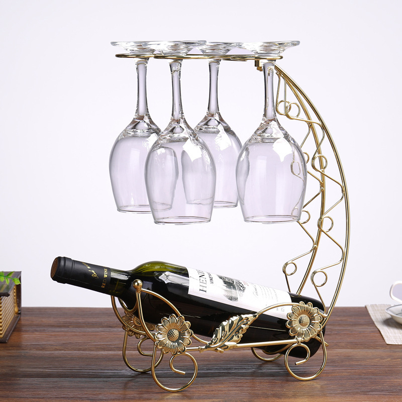 Põhjamaade stiilis veinikapp, veiniriiuli kaunistused, Euroopa stiilis veiniriiuli baar, KTV rauast veinide vitriiniga veiniriiul