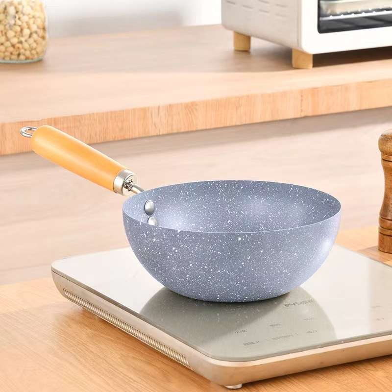 Piiriülene mittenakkuv väike wok-pann marmormustriga mittenakkuv väike pott majapidamises kasutatav mini õues kasutatav wok-pann ühe potiga väike praepann