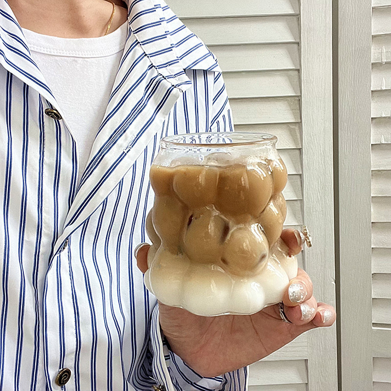 Viinamarjaklaasist isikupärastatud kohvitass, kuumakindel borosilikaattass piimalatte tassiga, majapidamises paksendatud klaas