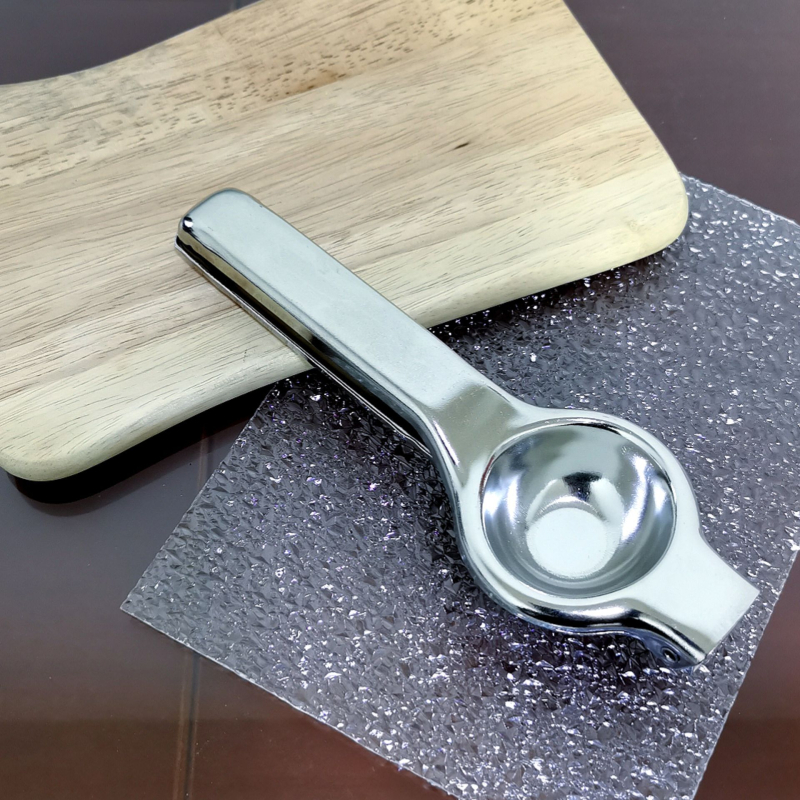 Kodumajapidamises kasutatav roostevabast terasest käsitsi pressitav sidrunimahlapress, köögis kasutatav kuldne roostevabast terasest puuviljamahlapress