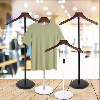 Jauns teleskopisks T-kreklu displeja plaukts mēteļu pakaramais izstādes krekls T-veida plaukts apģērbu veikals T-veida plaukts pieaugušajiem