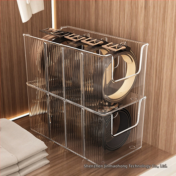 Vöö hoiukarbi artefakti majapidamise jagatud lipsude paigutuse vitriinlauale läbipaistev meeste vöö hoiukarp