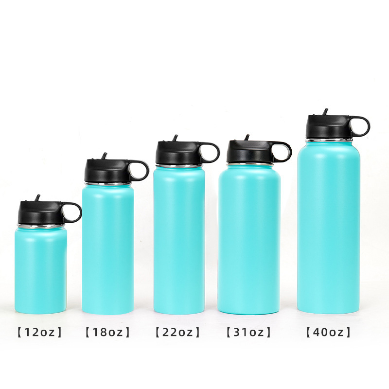 Dupla rétegű 32oz-os műanyag spray-es vízforraló rozsdamentes acél sport vízforraló kültéri nagy kapacitású vákuumtermosz határokon átnyúló külkereskedelemhez