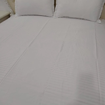 Cb # Viešbučio grynos spalvos lovos paklodės, keturių dalių antklodės užvalkalų komplektas, balta medvilnė, nakvynė ir pusryčiai, 1,5 m, 1,8 m, 2 m metrų patalynė