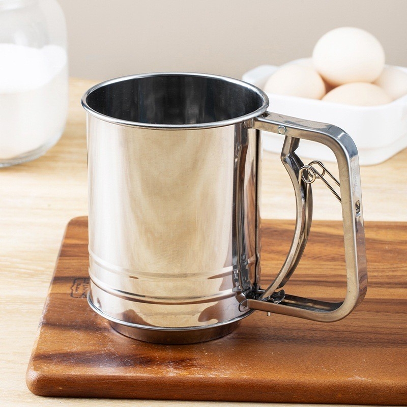 Miltų sietas, rankinis, nerūdijančio plieno, pusiau automatinis, rankų darbo miltų sietas, rankomis presuotas virtuvinis miltų sietas, pyrago pavyzdžių kepimo įrankis