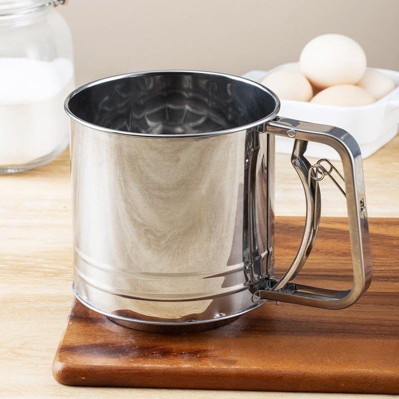 Miltų sietas, rankinis, nerūdijančio plieno, pusiau automatinis, rankų darbo miltų sietas, rankomis presuotas virtuvinis miltų sietas, pyrago pavyzdžių kepimo įrankis