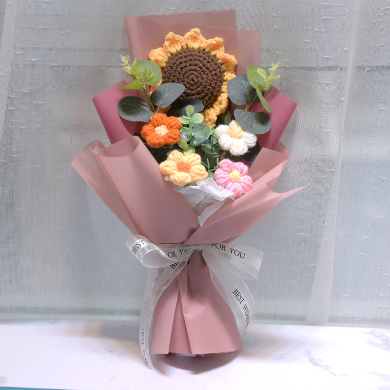 „Hangtu“ megztas saulėgrąžų vilnos austas gatavas gaminys, nemirtinga muilo gėlė, merginos sužadėtuvių gimtadienio dovana