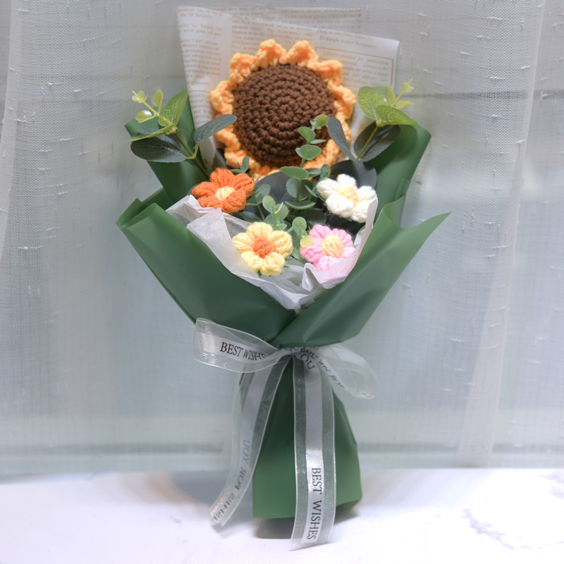 „Hangtu“ megztas saulėgrąžų vilnos austas gatavas gaminys, nemirtinga muilo gėlė, merginos sužadėtuvių gimtadienio dovana