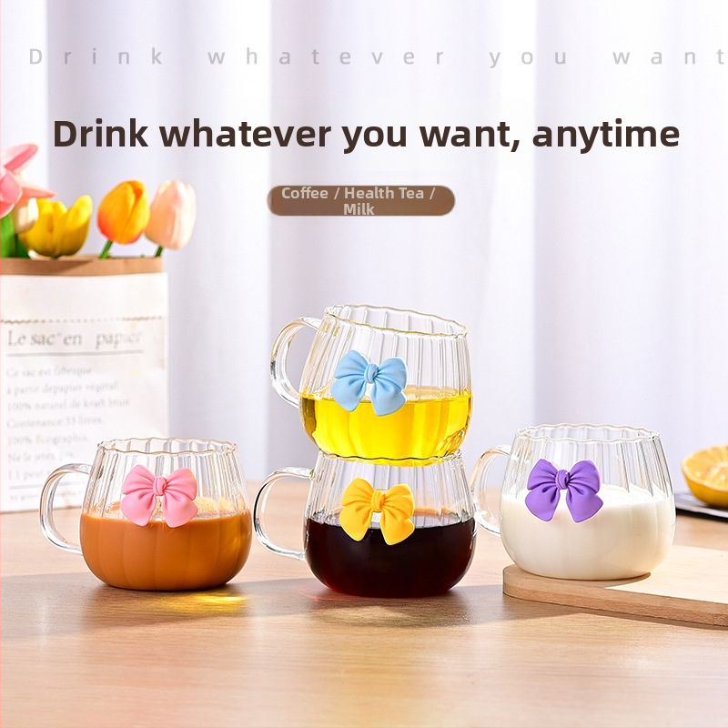 Kõrge borosilikaadist kaabuga kroonlehetops käepidemega majapidamispiima kõrvitsatops värviline triibuline aia lõbus klaasist ühekihiline tass