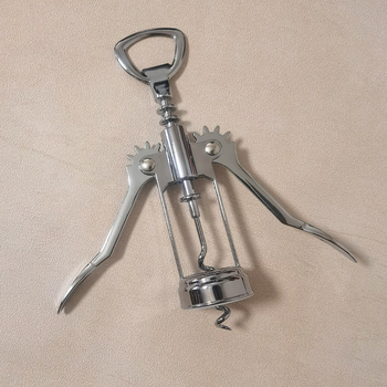 Πολυλειτουργικό ανοιχτήρι μπουκαλιών κρασιού από κράμα ψευδαργύρου Δημιουργικό ανοιχτήρι μπουκαλιών κρασιού μπύρας Εργαλεία κρασιού Ανοιχτήρι κρασιού εξοικονόμησης εργασίας Ανοιχτήρι κρασιού