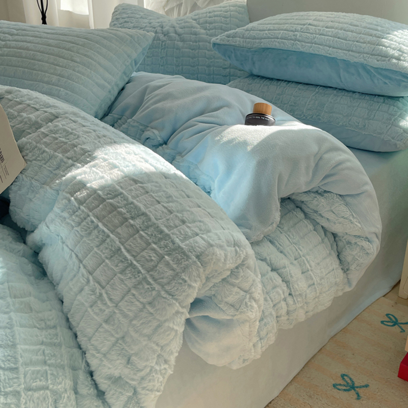 Žieminis sutirštintas triušio pliušinis keturių dalių komplektas, prieinamas prabangus koralų pieno spalvos aksominis patalynės užvalkalas, flanelinė vilnonė antklodė, paklodės, viengulės paklodės