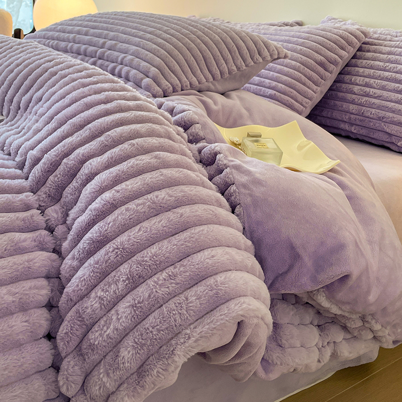 Žieminis sutirštintas triušio pliušinis keturių dalių komplektas, prieinamas prabangus koralų pieno spalvos aksominis patalynės užvalkalas, flanelinė vilnonė antklodė, paklodės, viengulės paklodės