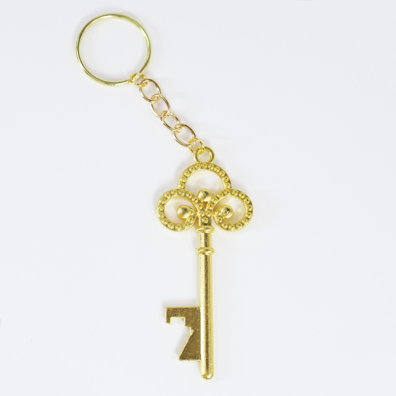 Európai és amerikai határokon átnyúló kreatív sörösüveg-nyitó kulcstartó cink ötvözetből, hosszú fogantyúval ellátott sörnyitó kulcstartó lánc hordozható