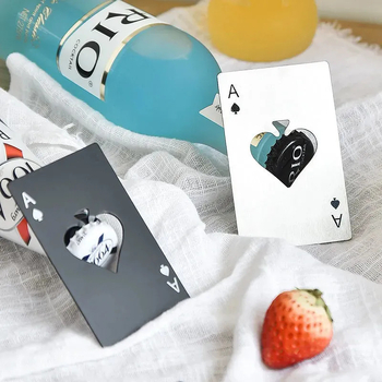 Κατασκευαστής Χονδρικής Spades μια πιστωτική κάρτα δημιουργική κάρτα παιχνιδιού ανοιχτήρι μπουκαλιών από ανοξείδωτο χάλυβα ανοιχτήρι μπουκαλιών ανοιχτήρι κρασιού σουβέρ