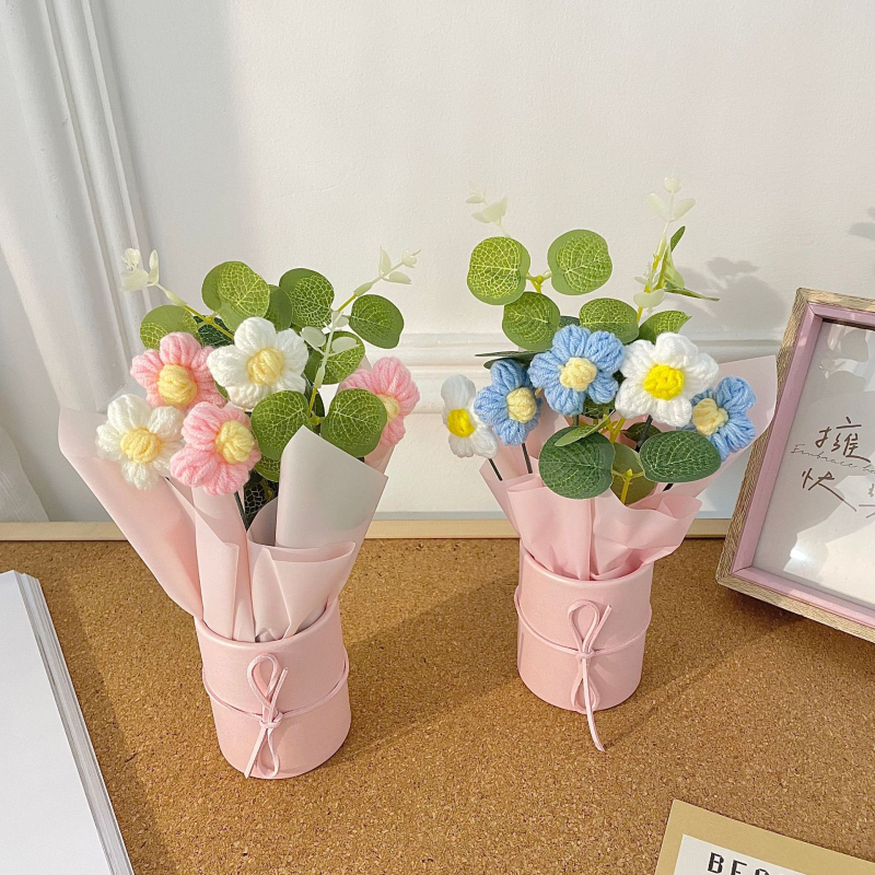 Valentino dienos puokštės, suvenyrai, rudens vidurio šventės dovanos, vilnoniai megzti gaminiai, mokytojo dienos dovanos, rožės