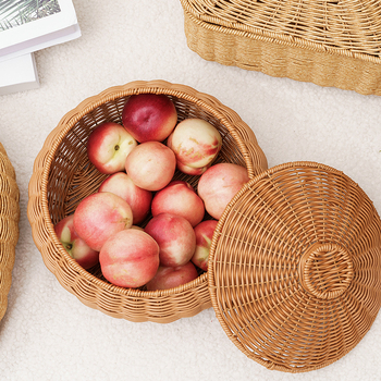 Gyümölcsös, kerek, rattanból készült uzsonnáskosár, fedéllel, tárolókosár, ékszer- és kozmetikai játéktároló doboz, rattanból készült, kék