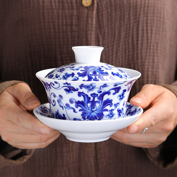 Didelio baltumo porceliano padidinimo 300 ml mėlynai baltas dubenėlis su dangteliu arbatai Didelis dubenėlis Yuan mėlynai baltas Sancai dubenėlis Trijų baterijų aštuonių lobių arbatai skirti dubenėliai