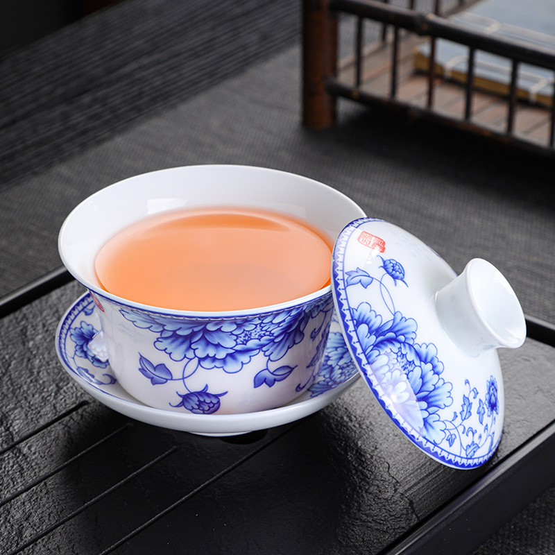 Didelio baltumo porceliano padidinimo 300 ml mėlynai baltas dubenėlis su dangteliu arbatai Didelis dubenėlis Yuan mėlynai baltas Sancai dubenėlis Trijų baterijų aštuonių lobių arbatai skirti dubenėliai