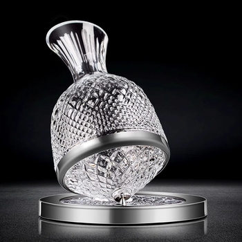 Kerge luksuslik tipptasemel pöörlev dekanterveiniklaasveinidekanter majapidamises kasutatav tipptasemel Sense-trummelveini dosaator