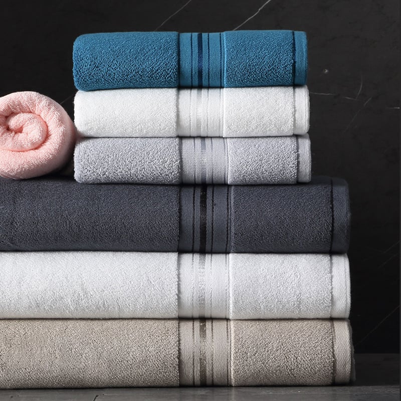 Ķemmētas kokvilnas vannas dvielis 70 * 150cm 500g spilgts zīds kalšana mīksta absorbcija pāri malai karsts izšūts logotips