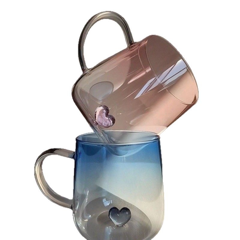 Tiesioginis gamyklinis trimatis širdies formos stiklo gradientinis vieno sluoksnio stiklas su pora puodelių sulčių pieno puodeliu