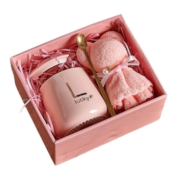 Υψηλής εμφάνισης ποτήρι νερού με κουτάλι και καπάκι δώρο διακοπών δώρο χειρός προσαρμοσμένο ελαφρύ πολυτελές κεραμικό κούπα πετσέτα αρκούδα κουτί δώρου