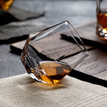 Pahar de bere whisky transparent colorat în formă specială, pahar de uz casnic în formă specială, pahar de băut cu aspect deosebit