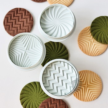 Põhjala stiilis retro geomeetriline küpsisevorm nostalgiline laineline piimakoogi kolmemõõtmeline pitserivorm kooginaha käsitsi survetööriist