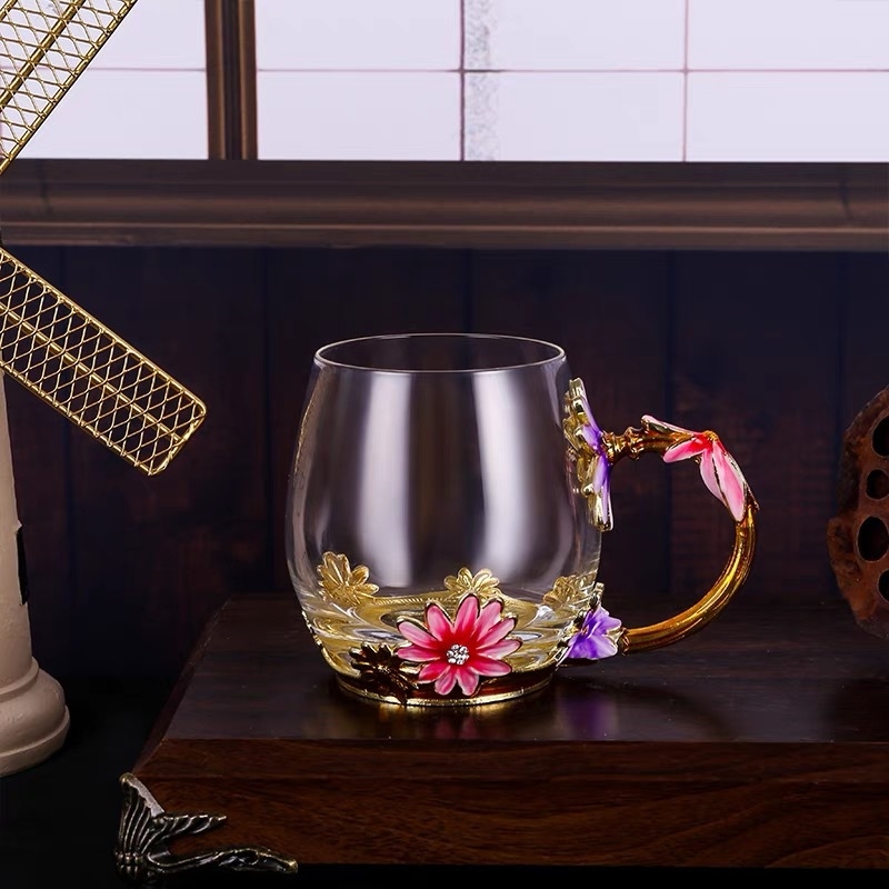 Gyári közvetlen értékesítés rózsaszín krizantém nagy hasú csésze hidegen vágott csésze cinkötvözetből, magas hőmérsékletnek ellenálló virágcsésze zománcozott üvegből