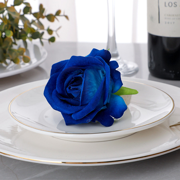 Valentino dienos imitacijos rožių servetėlių žiedas, vakarietiško stiliaus viešbučio stalo rožių dekoratyvinis valgomojo žiedas, servetėlių sagties gamintojai, didmeninė prekyba