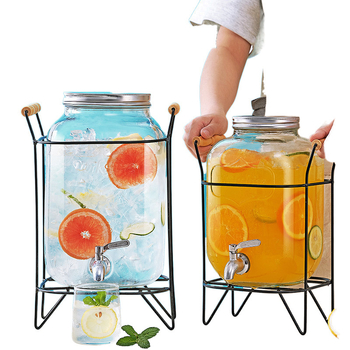 Vaisių sulčių kibiras, kolos gėrimų bakas, vyno kibiras, alaus maišytuvas, arbatos kibiras su kibiru, kibiras, stiklinis vyno butelis