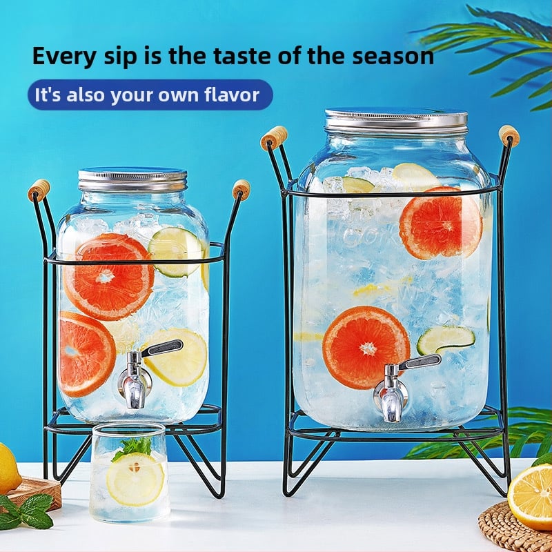 Vaisių sulčių kibiras, kolos gėrimų bakas, vyno kibiras, alaus maišytuvas, arbatos kibiras su kibiru, kibiras, stiklinis vyno butelis