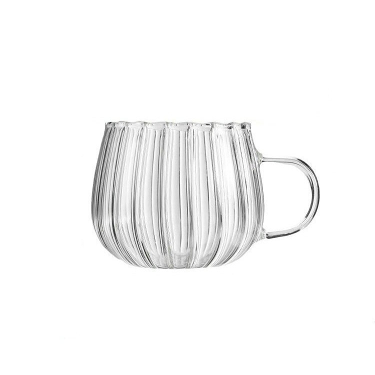 Dryžuotas stiklinis puodelis su dideliu borosilikato kiekiu, vertikaliai dryžuotas žiedlapių rašto rankena, skirtas namų biurui, kavos puodelis, pieno puodelis, arbatos puodelis