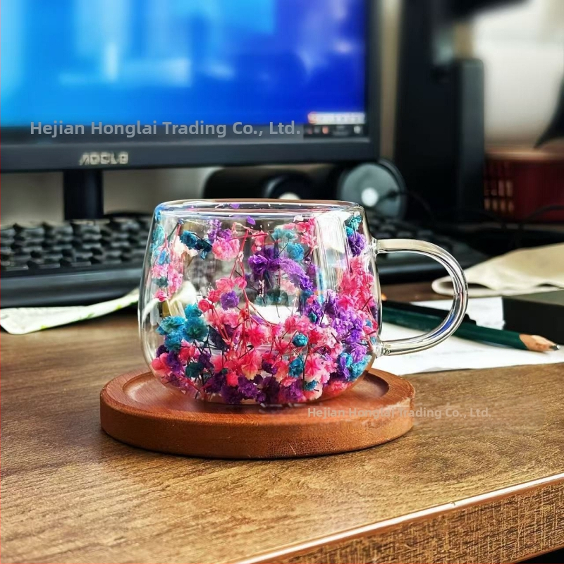 Határokon átnyúló új, valódi virágmintás, kétrétegű üvegből készült, kiváló minőségű kávésbögre fogantyúval, forrázásgátló és hőszigetelő, magas boroszilikát üvegből