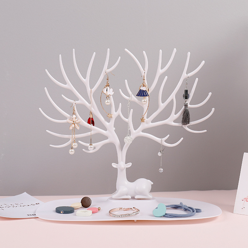 Elnių ragų auskarai Auskarų demonstracinis stovas Papuošalų laikymo lentynėlė Apyrankė Karolių pakaba Papuošalų dėžutė Įėjimas Raktų lentynėlė Papuošalai