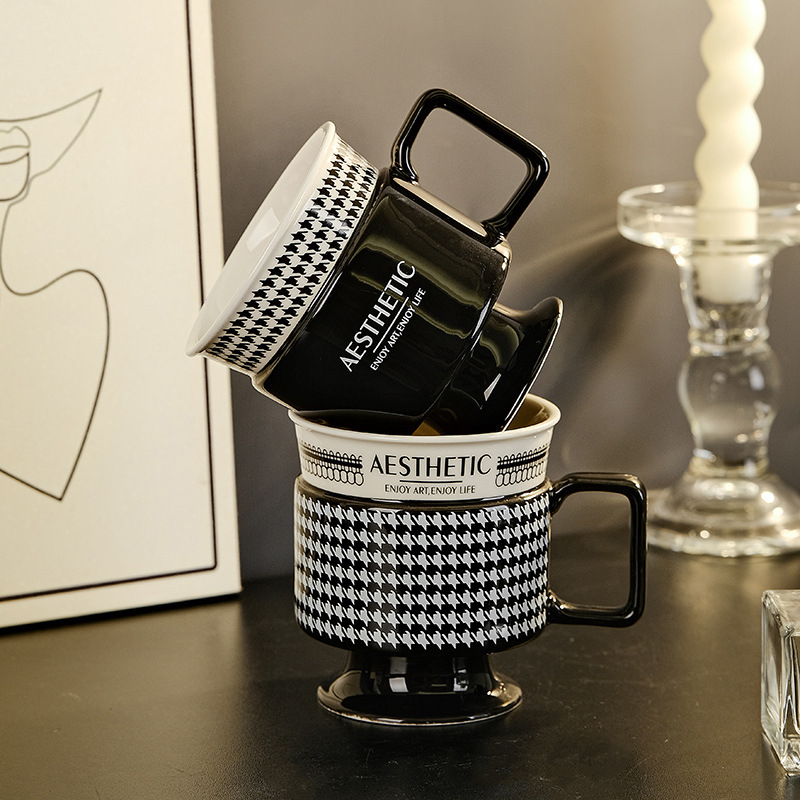 Keraamiline kruus kontorikohvitass kerge luksuslik tipptasemel keraamiline tass hobusejalakujulise prantsuse pokaal kingitusena