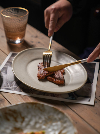 Jaapani stiilis keraamiline lääne toidutaldrik retro stiilis kivinõud loominguline ovaalne pikk taldrik B & B hotelli äriklassi roog salatitaldrik