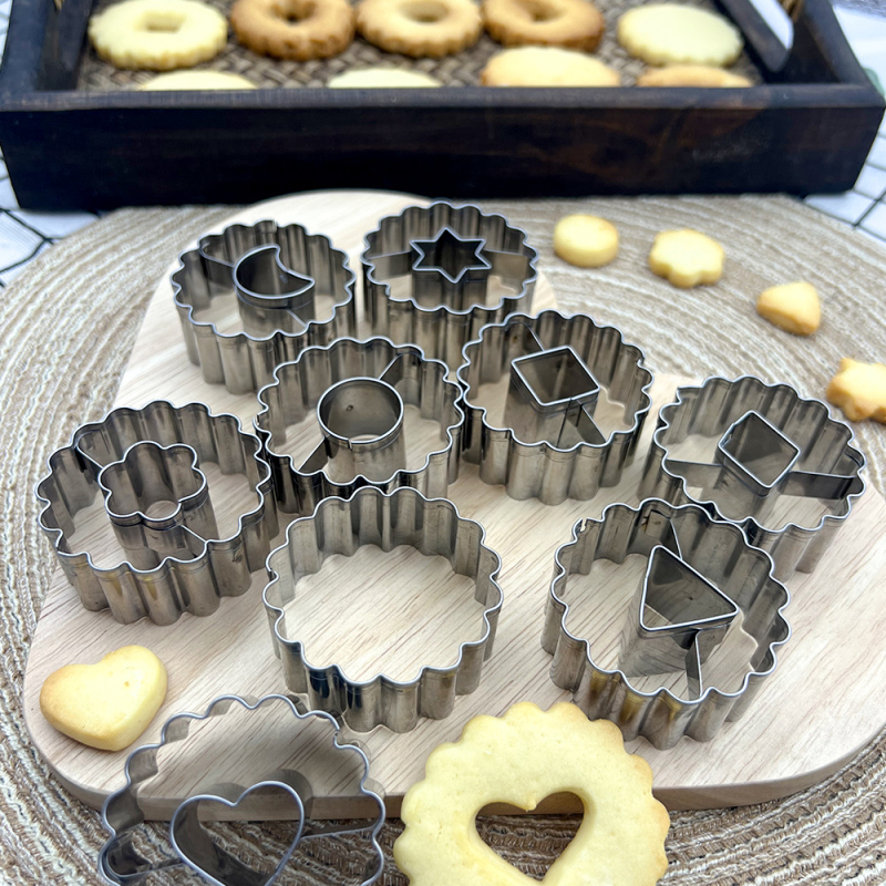 Laos Piiriülene roostevabast terasest võileivaküpsise vorm Armastusmoosi küpsisekoogi küpsetamise tööriistad