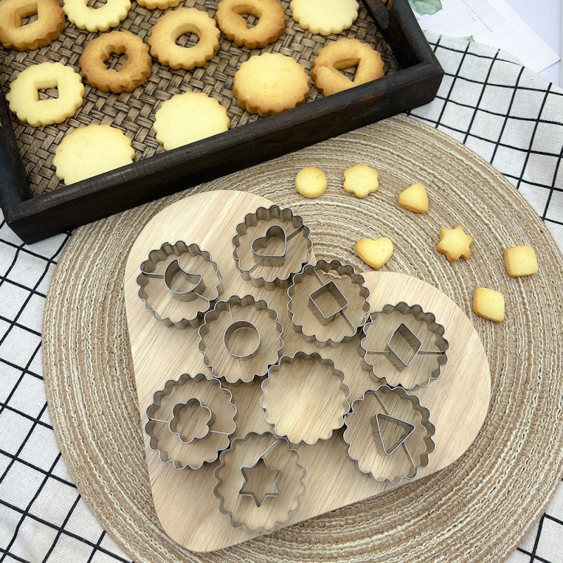 Laos Piiriülene roostevabast terasest võileivaküpsise vorm Armastusmoosi küpsisekoogi küpsetamise tööriistad