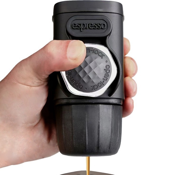 Rankomis presuotas kavos aparatas, pusiau automatinis, pneumatinis, nešiojamas, lauko kelionių kavos aparatas.