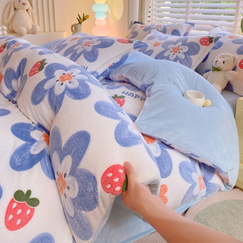 Téli hópehely bársony négyrészes szett meleg és vastag korall bársony háromrészes szett kétoldalas tej bársony egyrészes takaróhuzat rajzfilm nagykereskedelem