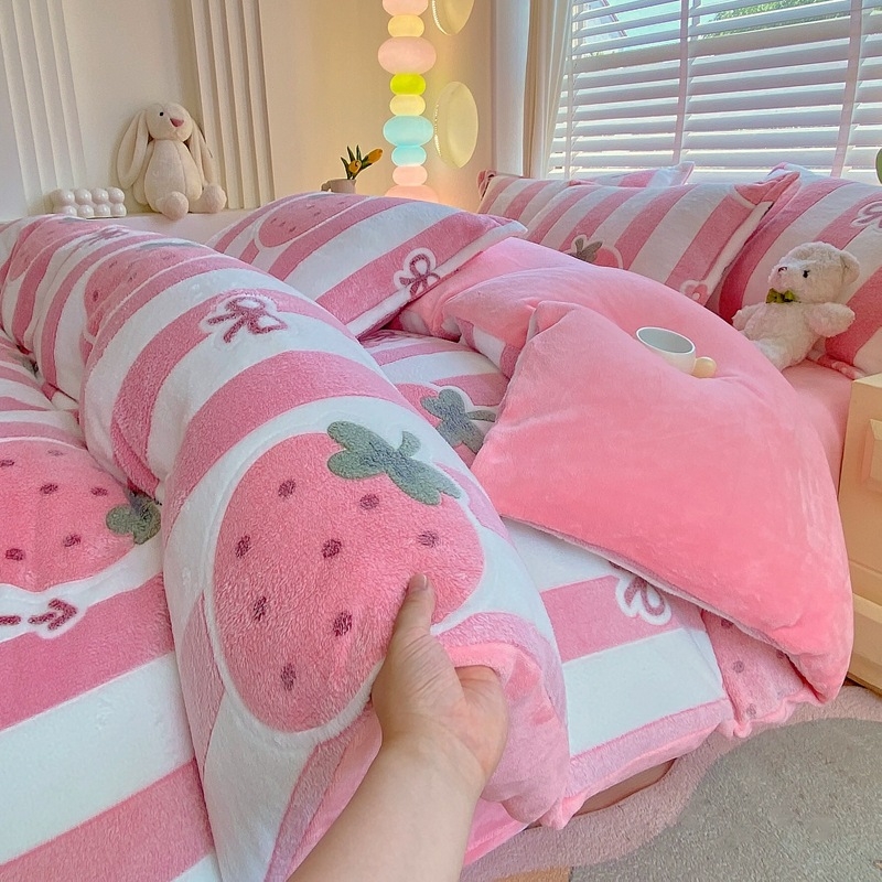 Téli hópehely bársony négyrészes szett meleg és vastag korall bársony háromrészes szett kétoldalas tej bársony egyrészes takaróhuzat rajzfilm nagykereskedelem