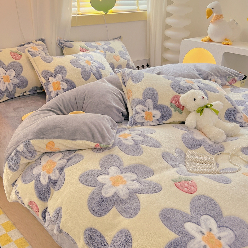 Téli hópehely bársony négyrészes szett meleg és vastag korall bársony háromrészes szett kétoldalas tej bársony egyrészes takaróhuzat rajzfilm nagykereskedelem