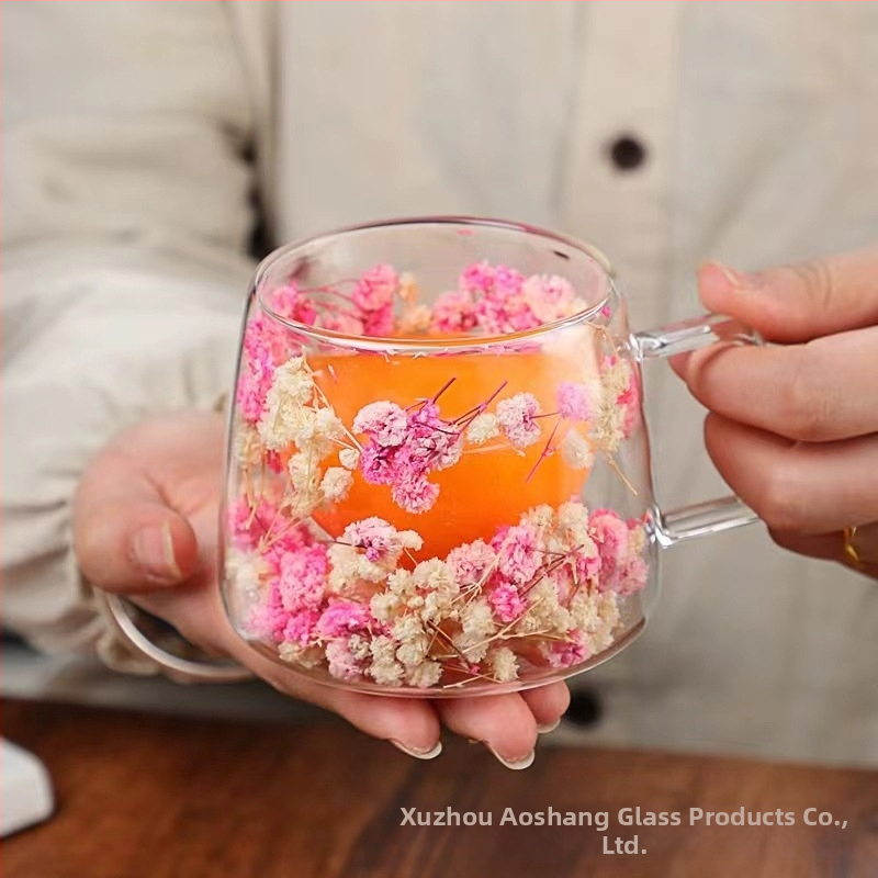 Tikrų gėlių dvisluoksnis stiklas su rankena Kavos puodelis Borosilikatinis stiklas Paprastas puodelis Įmontuotas džiovintų gėlių stiklas