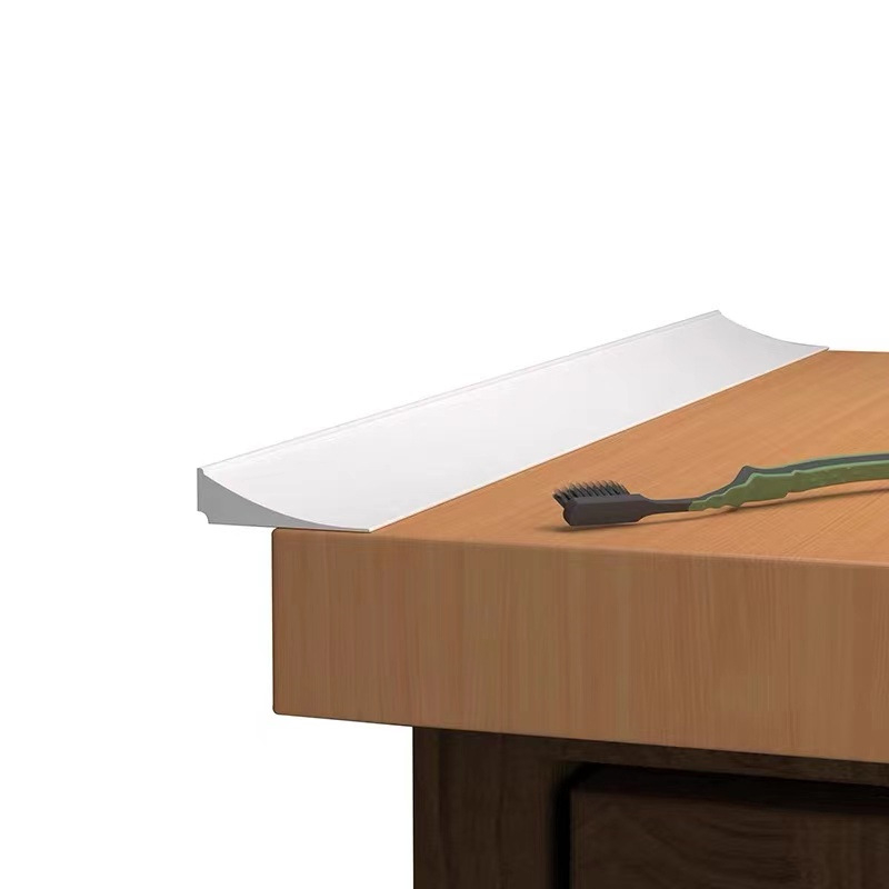 Kahepoolne isekleepuv tööpinna veetõke, laiendatud üliõhuke täisnurga all olev tööpinna veetõke, millel on vähe nurki ja palju liimitud juhuslikke karvu.