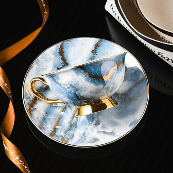Luust Hiina kohvitass, kerge luksuslik peen keraamiline luksuslik majapidamistassi ja alustassikomplekt, disainiga Sense Niche Cup pärastlõunatee komplekt