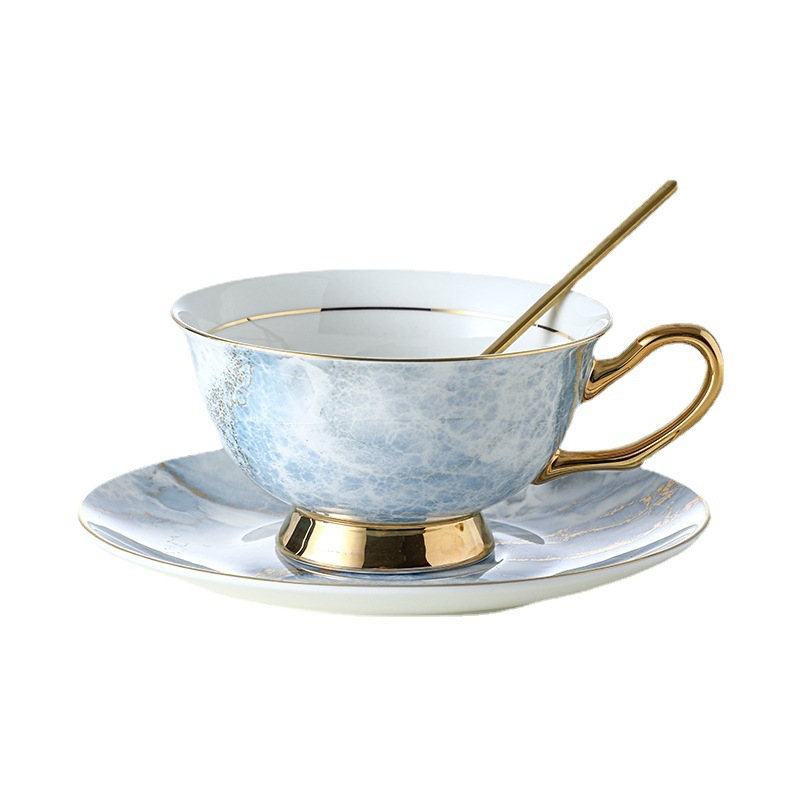 Luust Hiina kohvitass, kerge luksuslik peen keraamiline luksuslik majapidamistassi ja alustassikomplekt, disainiga Sense Niche Cup pärastlõunatee komplekt